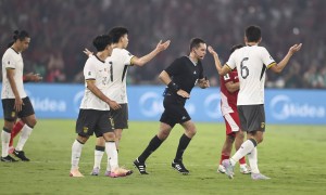 国足评分：王大雷王钰栋表现及格 申花边卫最低分